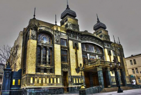 Über das Theater von Aserbaidschan